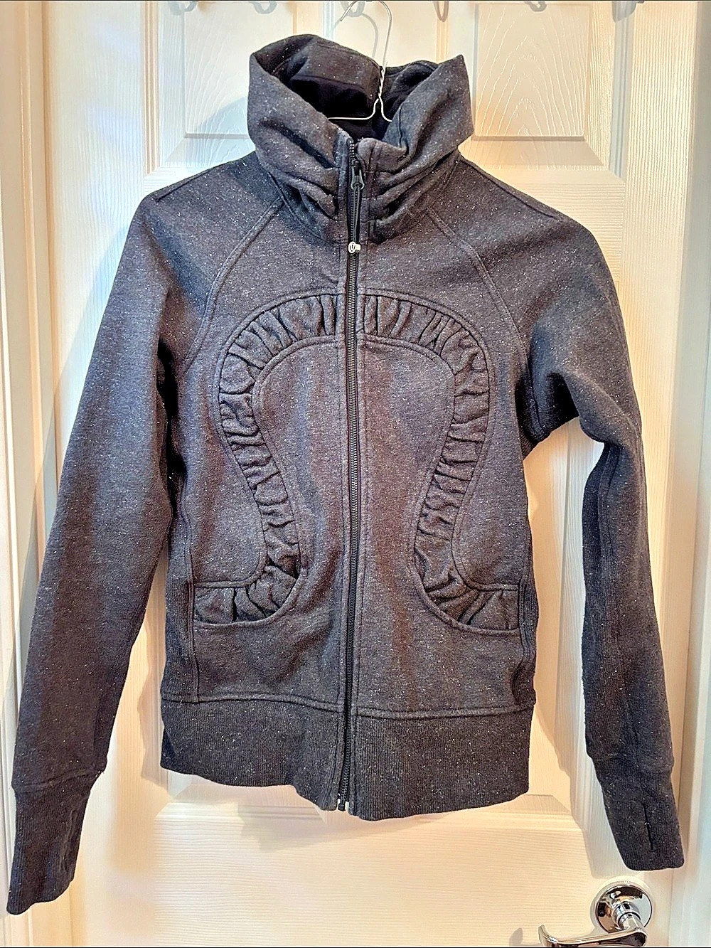 lululemon EUC✨ Dark Gray Sparkly Full-Zip Jacket - size 8